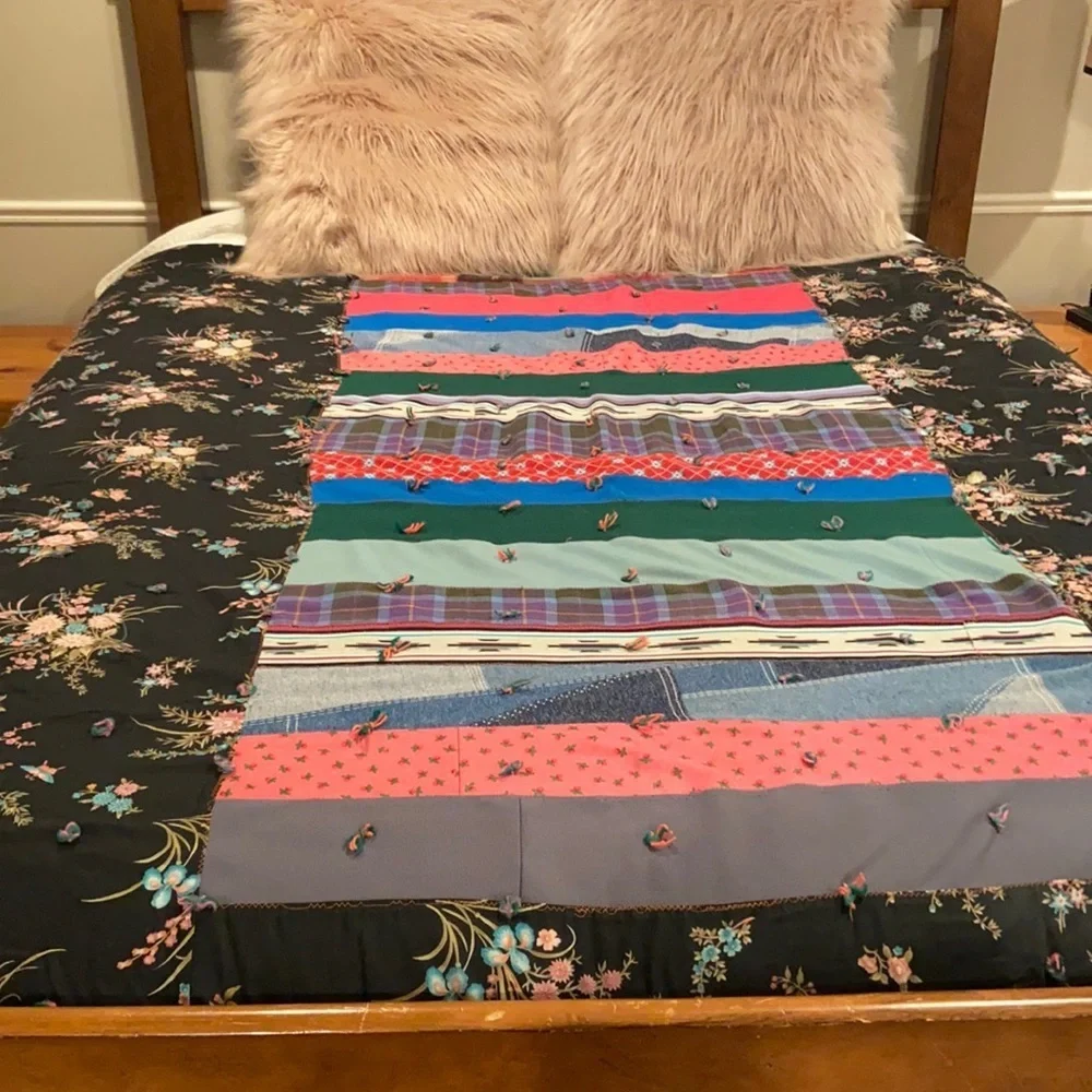Handmade Vintage Farmhouse Quilt 72 x 86